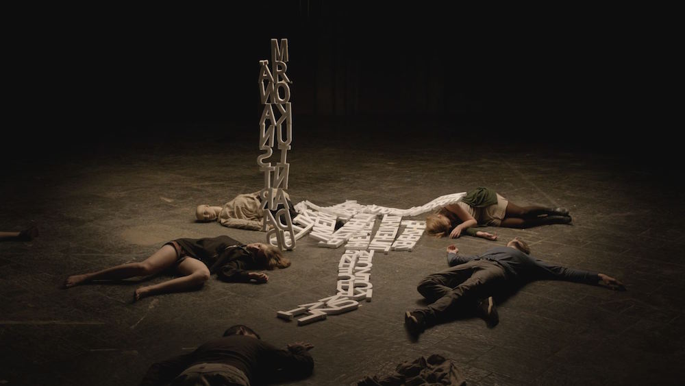 What_happens_in_your_brain_Still_Malte_Siepen_Zora_Rux_4